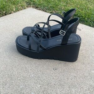 Platform sandals